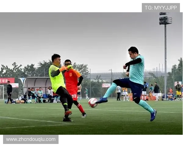 获取斗球极速版最新版下载安装包，支持多平台下载，开启你的足球竞技之旅